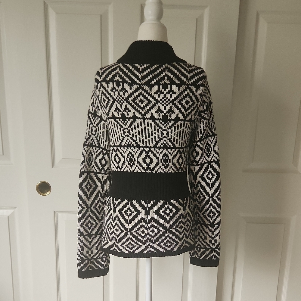 White House Black Market Black/White Geometric Button Front Cardigan Size S - Picture 8 of 14